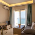 Laura House * Alykes (Zakynthos)
