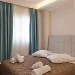 Laura House * Alykes (Zakynthos)