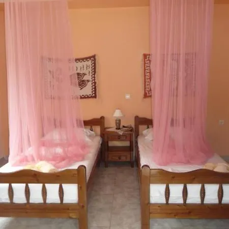 Laura House Alykes (Zakynthos)