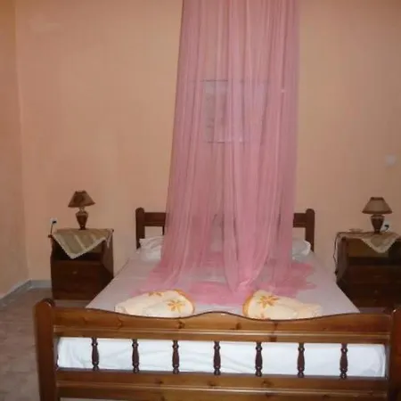 Laura House Apartment