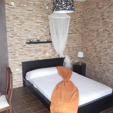 Apartman Laura House *