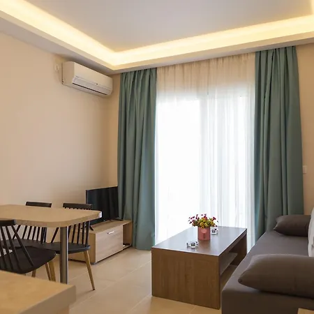 Laura House Apartment *