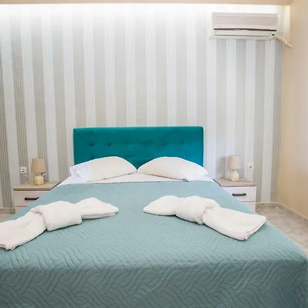 Laura House Apartman *