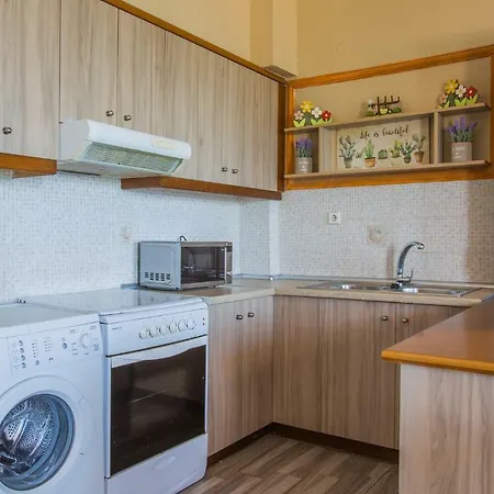 Apartman Laura House Alikész