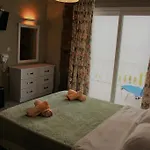 Laura House Apartman *